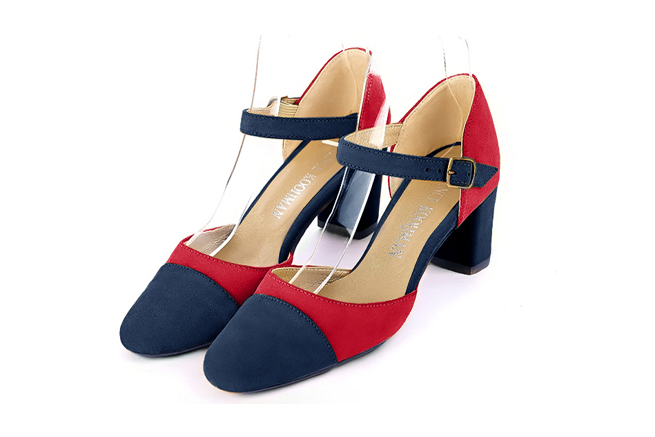 Navy blue and cardinal red open side elegant shoes, with an instep strap. Round toe. Medium block heels.